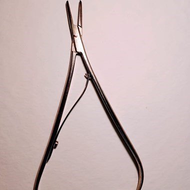 Pinça Hemostáticaas de Mathieu
