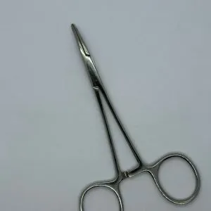 Pinca Halstead Mosquito Curva 12cm QF-311.12 - Quinelato