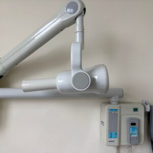 Raio-X Odontológico de Parede Gnatus Timex 70C + Avental de Chumbo e Acessórios